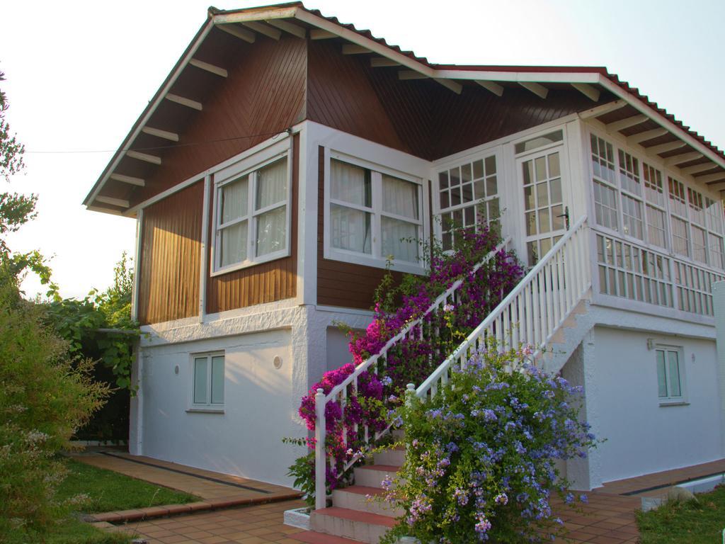 Cozy Holiday Home In Porto Do Son Near Beach Portosin Exterior photo